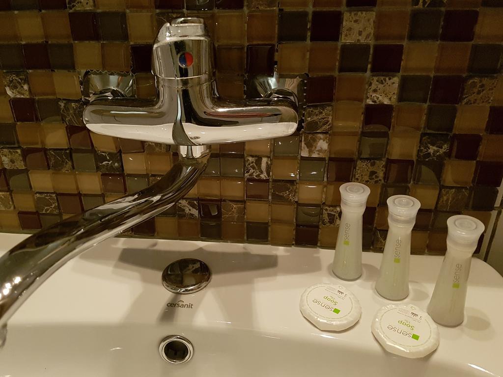 Woodstone Apartment 普洛耶什蒂 外观 照片
