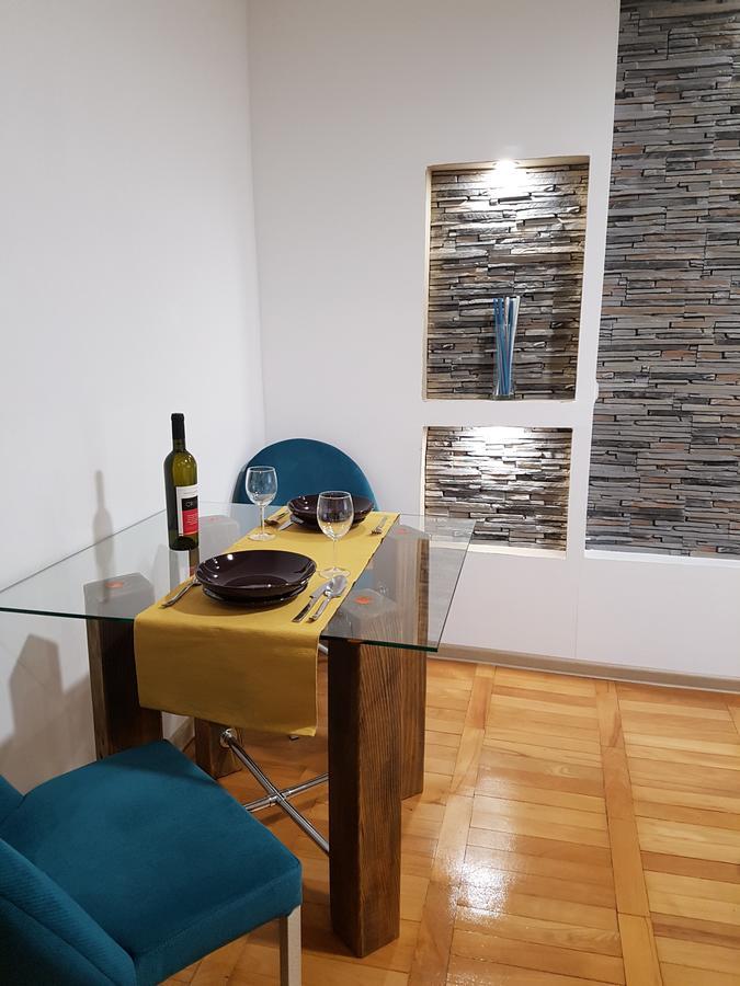 Woodstone Apartment 普洛耶什蒂 外观 照片